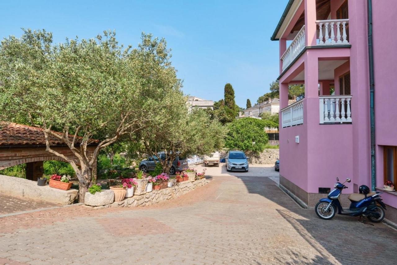 Rooms With A Parking Space Veli Losinj, Losinj - 21045 Exterior foto